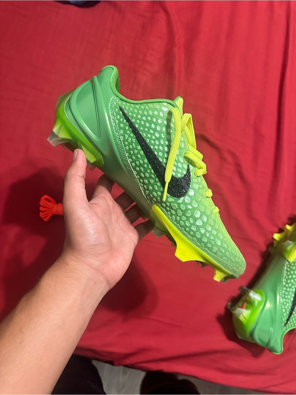 Kobe Grinch Football cleats 10.5 - Picture 6 of 8